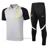 Conjunto Polo del Liverpool 2021-2022 Gris